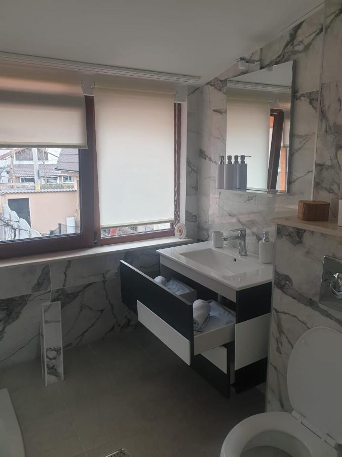 Lucky Residence Astra 1 Braşov Exteriör bild